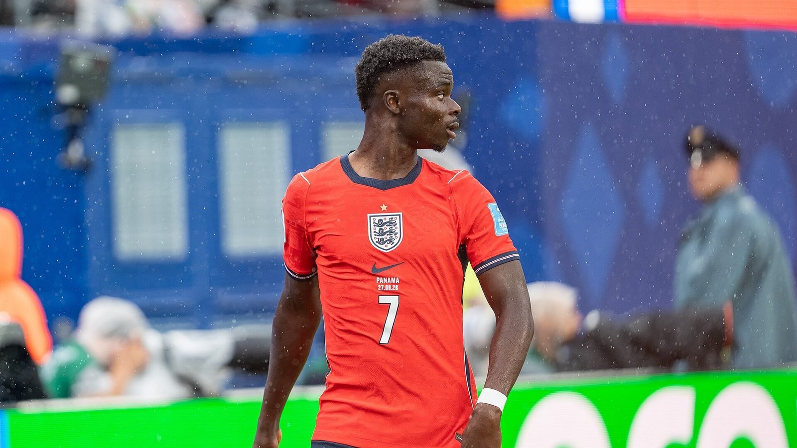 Bukayo Saka Englannin paidassa Panamaa vastaan