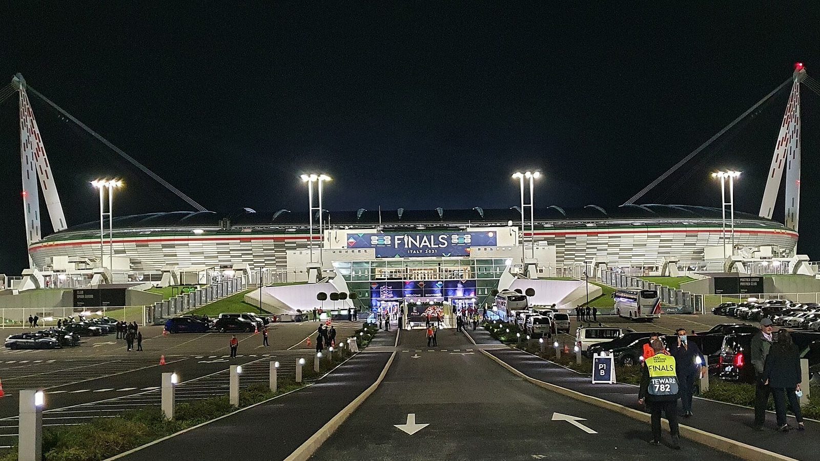 Juventus Stadium (Juventus), stadion illalla