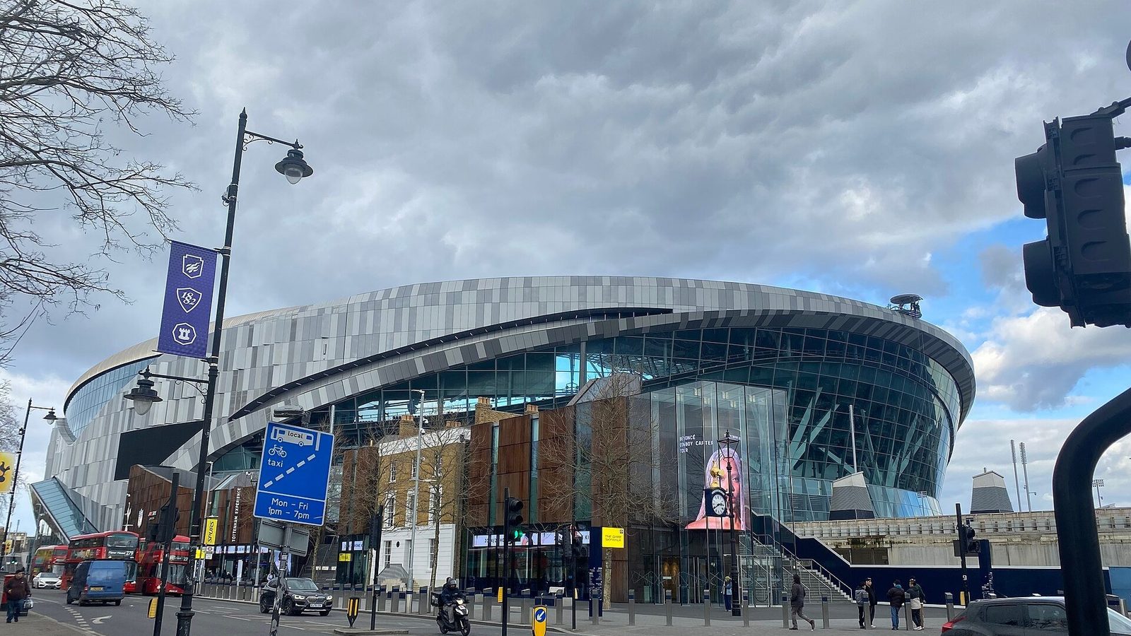 Tottenham Hotspur Stadium maaliskuussa 2025
