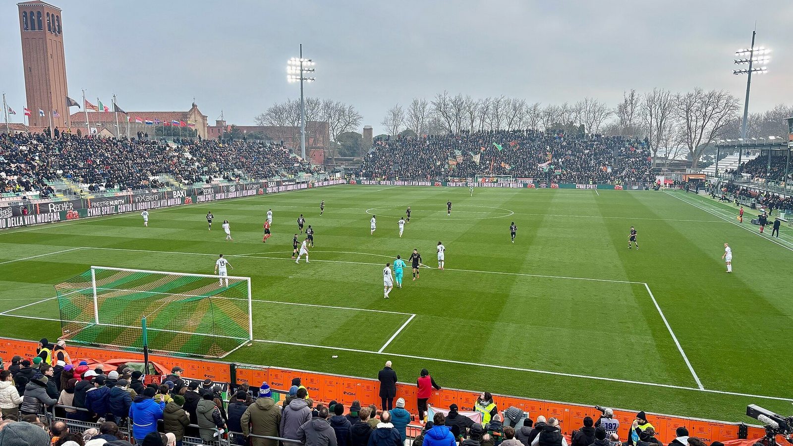 Stadio Pierluigi Penzo (Venezia F.C.), Stadio Penzo ottelun aikana